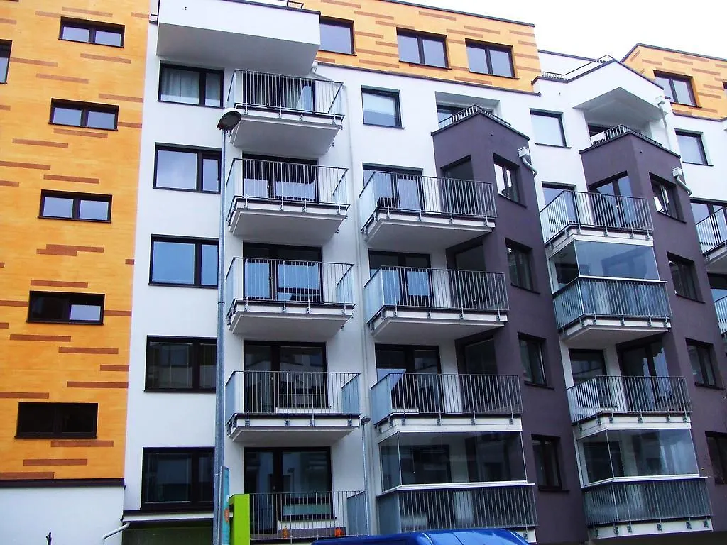 Contacten van Apartment Zaksinska